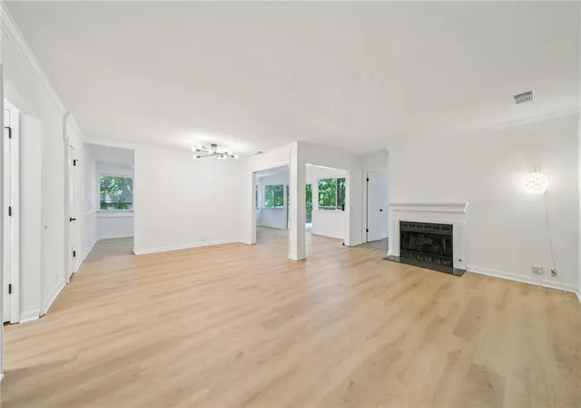 22-dunwoody-springs-dr-sandy-springs-ga-30328/hzid_9c510f1a