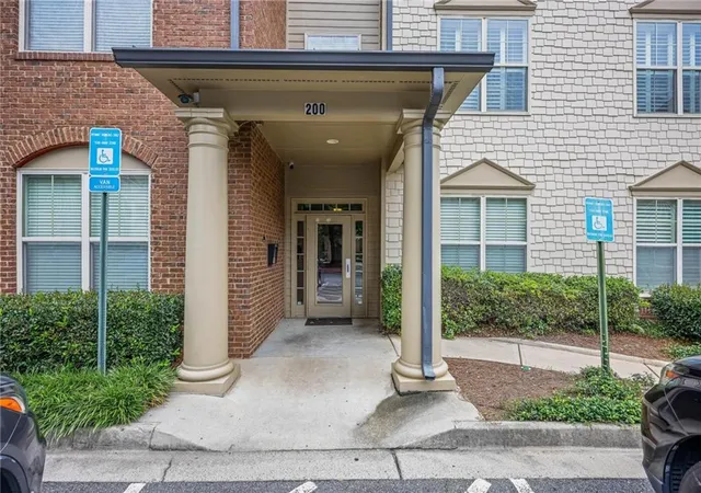 4805-w-village-way-se-2104-smyrna-ga-30080/hzid_d4c98378