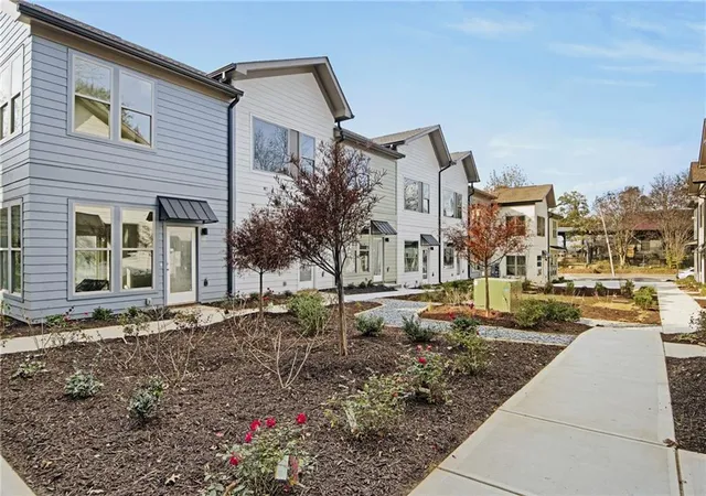 1070-dill-ave-sw-204-atlanta-ga-30310/hzid_b5fd1a95