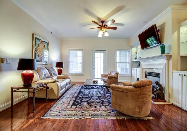 211-colonial-homes-dr-nw-2305-atlanta-ga-30309/hzid_cf5b655c