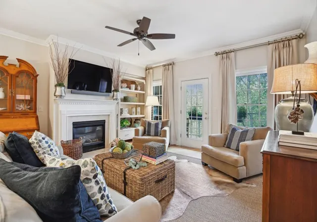 211-colonial-homes-dr-nw-2401-atlanta-ga-30309/hzid_1078d8f2