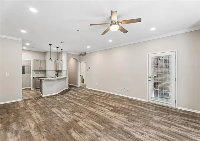5641-roswell-rd-111-sandy-springs-ga-30342/hzid_a2a8e477