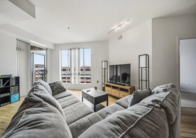196-s-grant-ave-607-columbus-oh-43215/hzid_695e246d