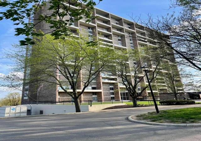 1000-urlin-ave-1402-columbus-oh-43212/hzid_7e028c7e