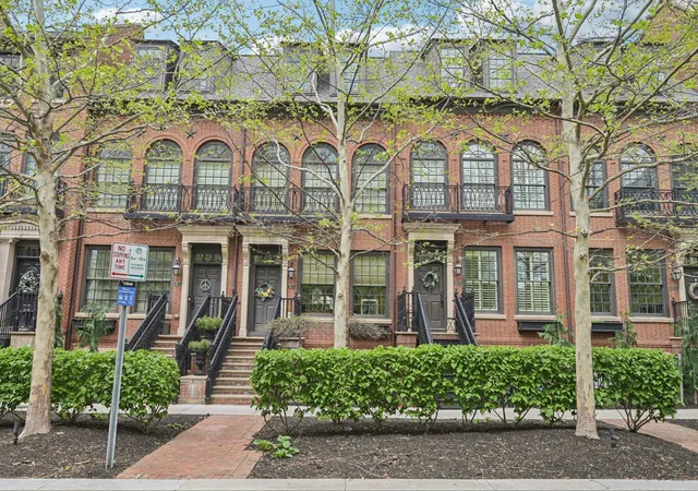 282-e-gay-st-g34-columbus-oh-43215/hzid_f19ea7f2