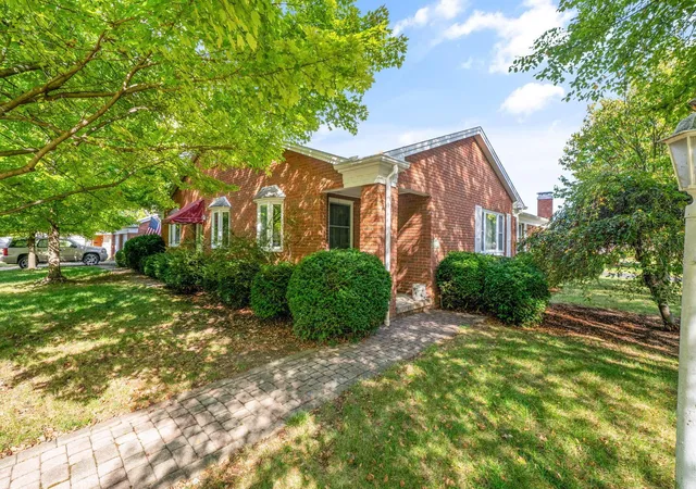 1840-ardleigh-columbus-oh-43221/hzid_6809a8a4