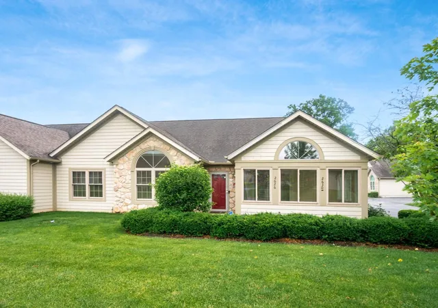 2626-landings-way-12-grove-city-oh-43123/hzid_c03687f1