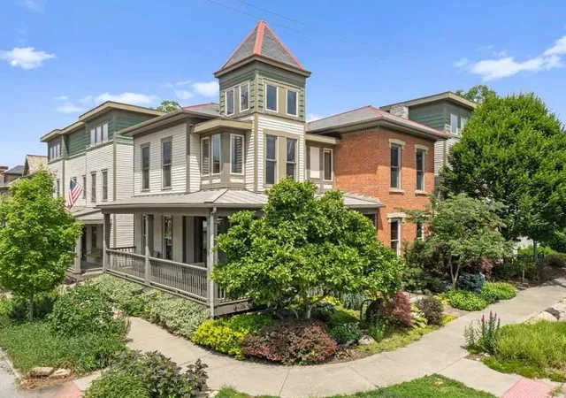 1085-highland-st-columbus-oh-43201/hzid_89fc9c25