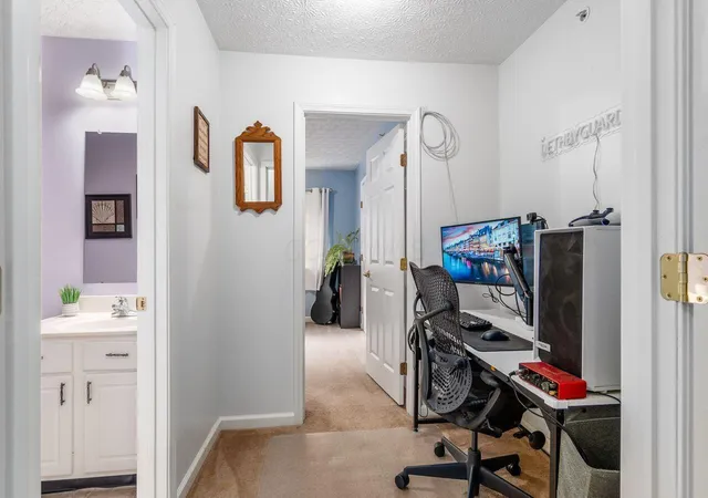 220-shelbourne-forest-way-delaware-oh-43015/hzid_c33affaf