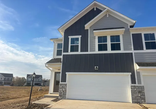 8001-edgewater-xing-53-201-pickerington-oh-43147/hzid_c07f60bd