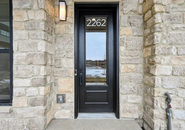 2262-quarry-trails-dr-columbus-oh-43228/hzid_74bfeb7f