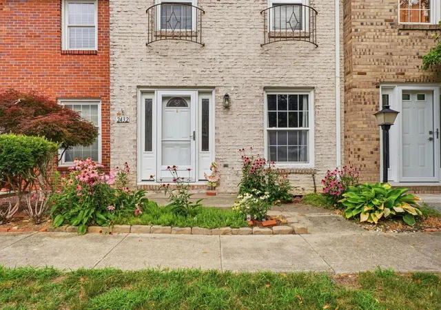 2432-hardesty-dr-s-s6-columbus-oh-43204/hzid_b4aee93e