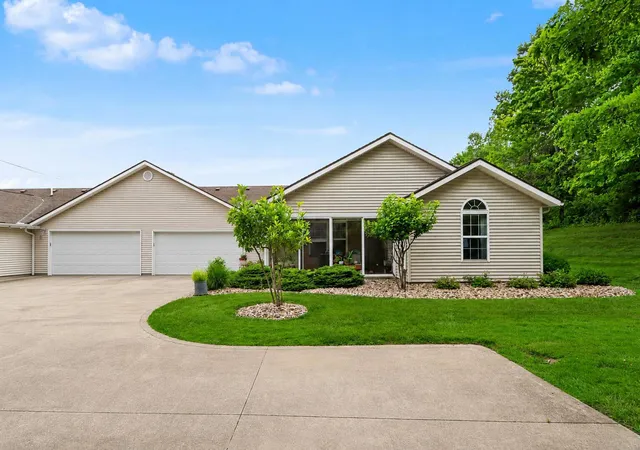 2357-deerfield-ln-ontario-oh-44906/hzid_eba793a4