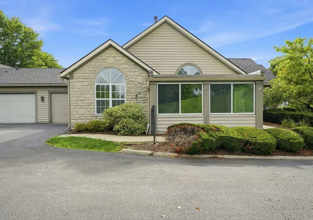 5642-villa-gates-dr-hilliard-oh-43026/hzid_4fb02a0b