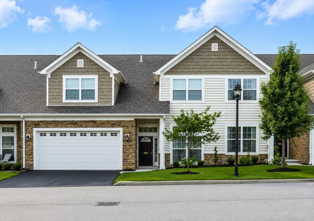 4557-newport-loop-e-grove-city-oh-43123/hzid_bd34fbe9