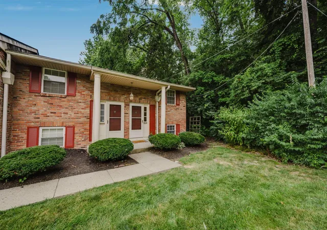 1383-bluff-ave-b-grandview-heights-oh-43212/hzid_af9b72f7