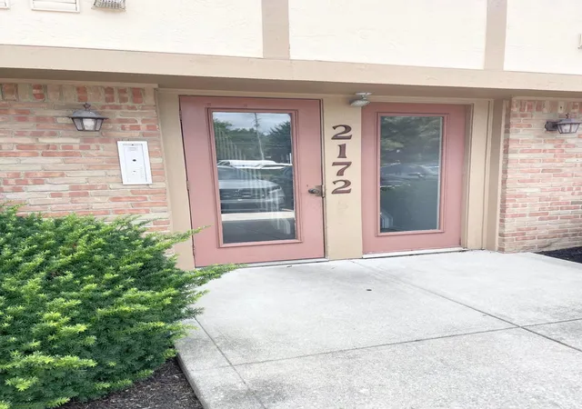 2172-hedgerow-rd-2172c-columbus-oh-43220/hzid_ddd3898e