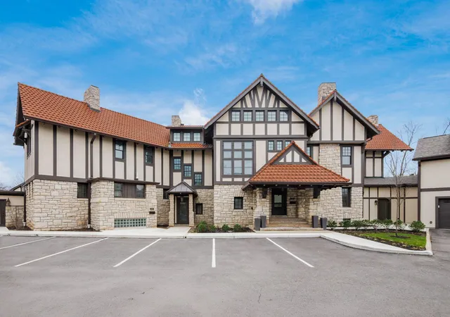 2015-w-5th-avenue-105-columbus-oh-43212/hzid_5deda2c2