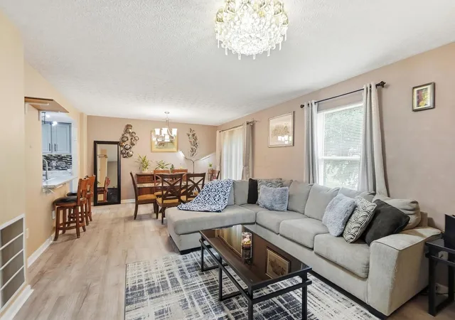 3303-joshstock-dr-3303c-columbus-oh-43232/hzid_ddbfd94d
