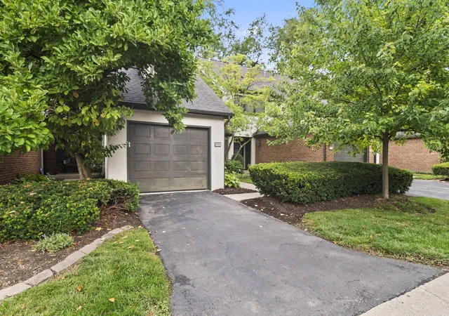 6752-willow-grv-pl-e-dublin-oh-43017/hzid_acd076c6
