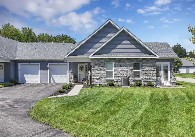1361-epworth-forest-dr-lancaster-oh-43130/hzid_2f8020a7