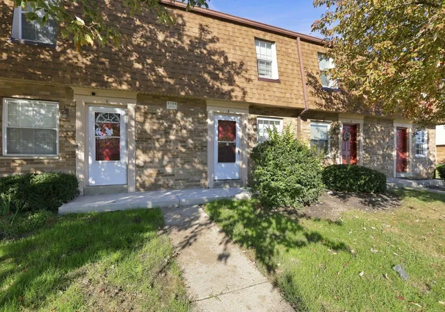 5702-beechcroft-rd-d-columbus-oh-43229/hzid_ba739ba0