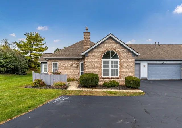 3823-mill-strm-dr-21-hilliard-oh-43026/hzid_ad61263d