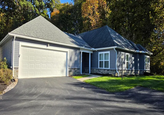 1341-epworth-forest-dr-lancaster-oh-43130/hzid_ce3c5172