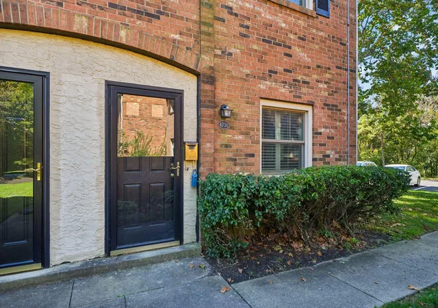 4730-merrifield-pl-21-columbus-oh-43220/hzid_d0055f65