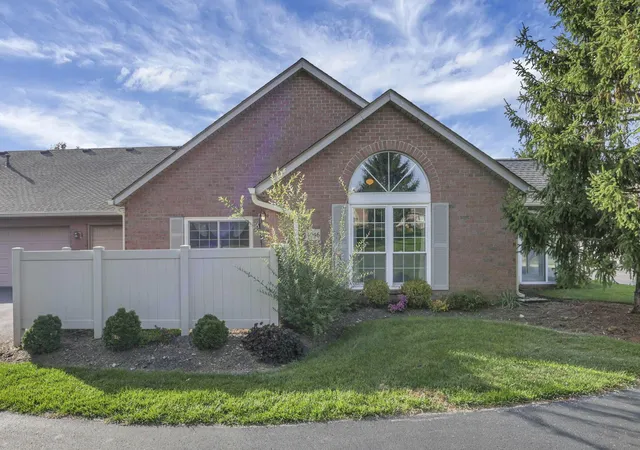 4046-chennin-dr-6-columbus-oh-43230/hzid_cbe182bd