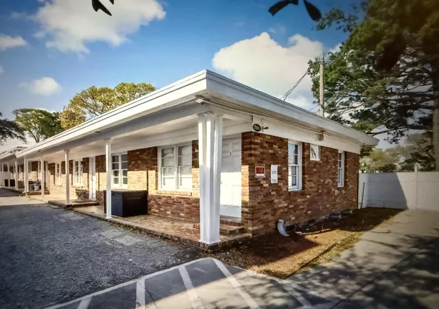 706-mitchell-dr-myrtle-beach-sc-29577/hzid_a250b77e