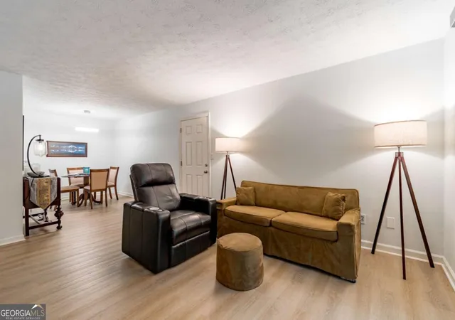 3160-seven-pines-ct-110-atlanta-ga-30339/hzid_e7661371