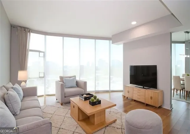 4561-olde-perimeter-wy-s-1002-atlanta-ga-30346/hzid_7c94fbbb