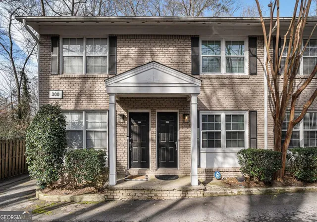 2232-dunseath-ave-nw-302-atlanta-ga-30318/hzid_2174bc69