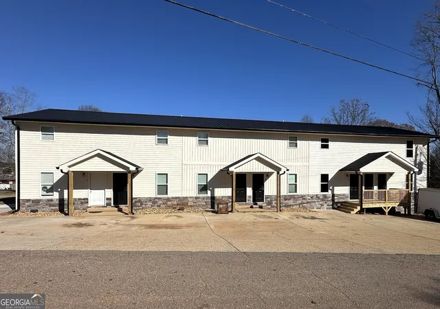450-camp-creek-cir-a-g-cornelia-ga-30531/hzid_c98e209c