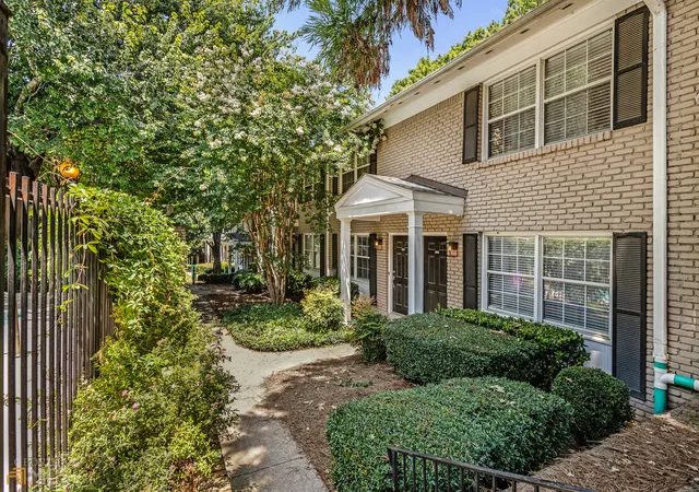 2232-dunseath-ave-nw-apt-410-atlanta-ga-30318/hzid_0dfb67b7