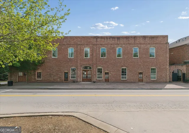 200-w-washington-st-unit-a-madison-ga-30650/hzid_8f622f0f