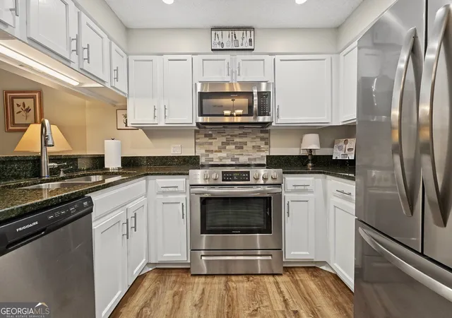 1800-clairmont-lk-a311-decatur-ga-30033/hzid_57b2a8ef