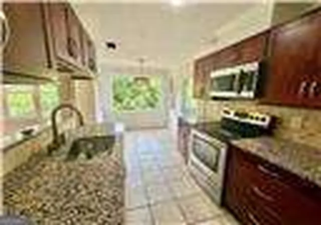 11-saint-claire-ln-ne-atlanta-ga-30324/hzid_b53eef31
