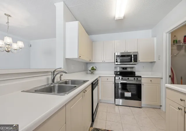 812-vinings-forest-ln-se-smyrna-ga-30080/hzid_8dfa12e5