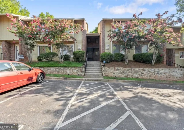 2192-palmyra-dr-se-marietta-ga-30062/hzid_3822e32a