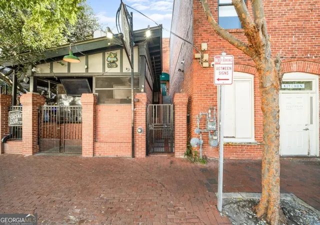 411-w-congress-st-4-savannah-ga-31401/hzid_b53b78cd