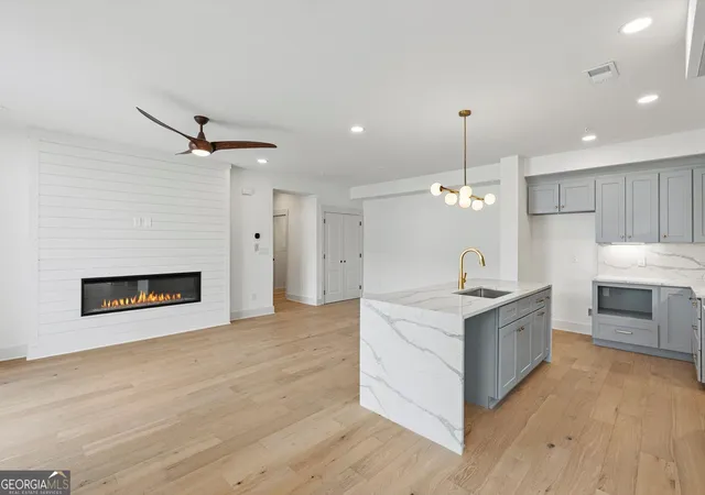 1050-blair-ln-304-peachtree-city-ga-30269/hzid_946d9631