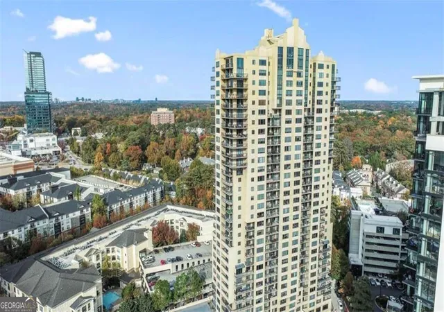 3481-lakeside-dr-ne-2905-atlanta-ga-30326/hzid_2473c5b4