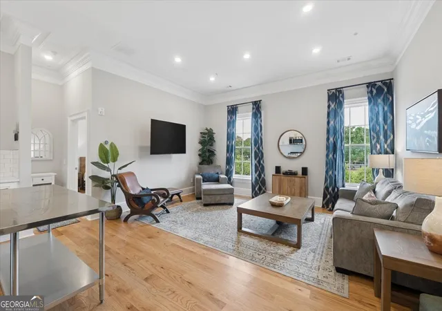 200-w-washington-st-unit-d-madison-ga-30650/hzid_b5af2c60