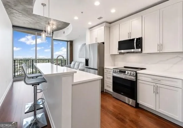 400-w-peachtree-st-nw-2403-atlanta-ga-30308/hzid_6c57e100
