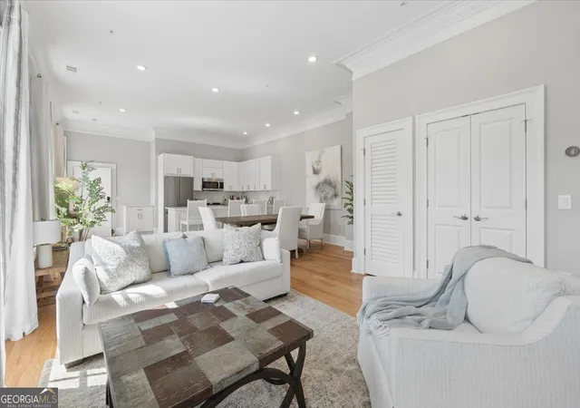 200-w-washington-st-unit-b-madison-ga-30650/hzid_9865b2f8