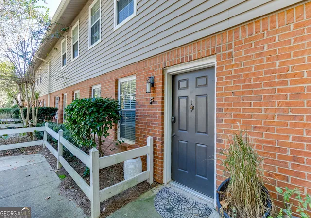 7750-roswell-rd-sandy-springs-ga-30350/hzid_437c7a5d
