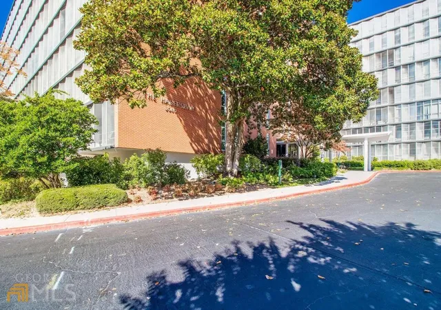 3060-pharr-ct-nw-314-atlanta-ga-30305/hzid_d4b5c1cb