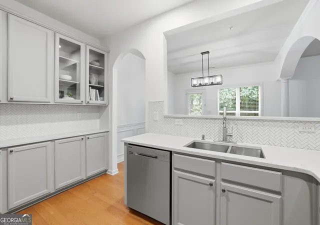 969-brownstone-ln-18-marietta-ga-30008/hzid_0ab02787